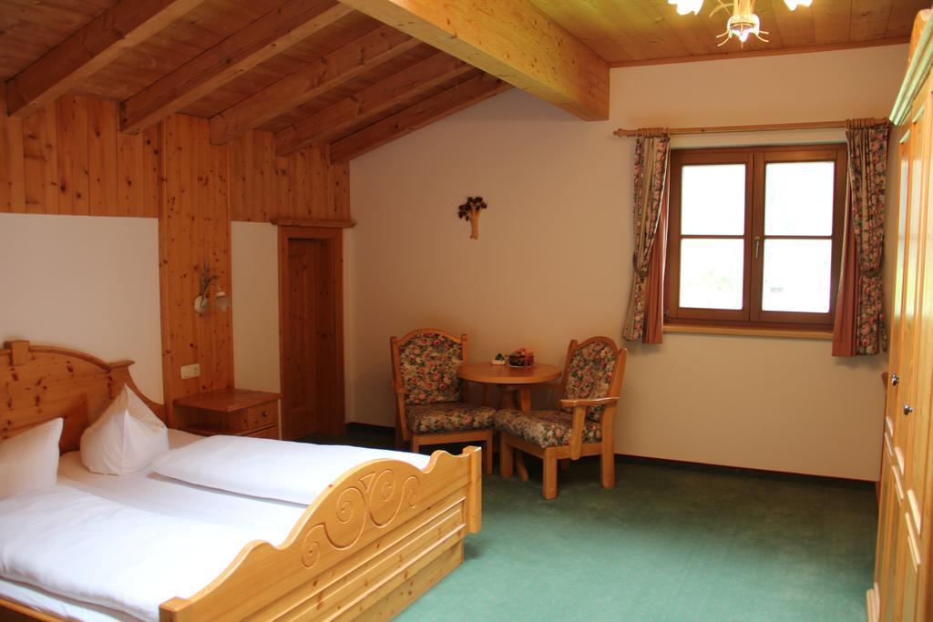 Hotel Winklerhof Holzgau Værelse billede